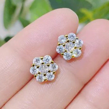 Floral Stud Earrings 18K Gold Plated - Elegant Flower Earrings for Women