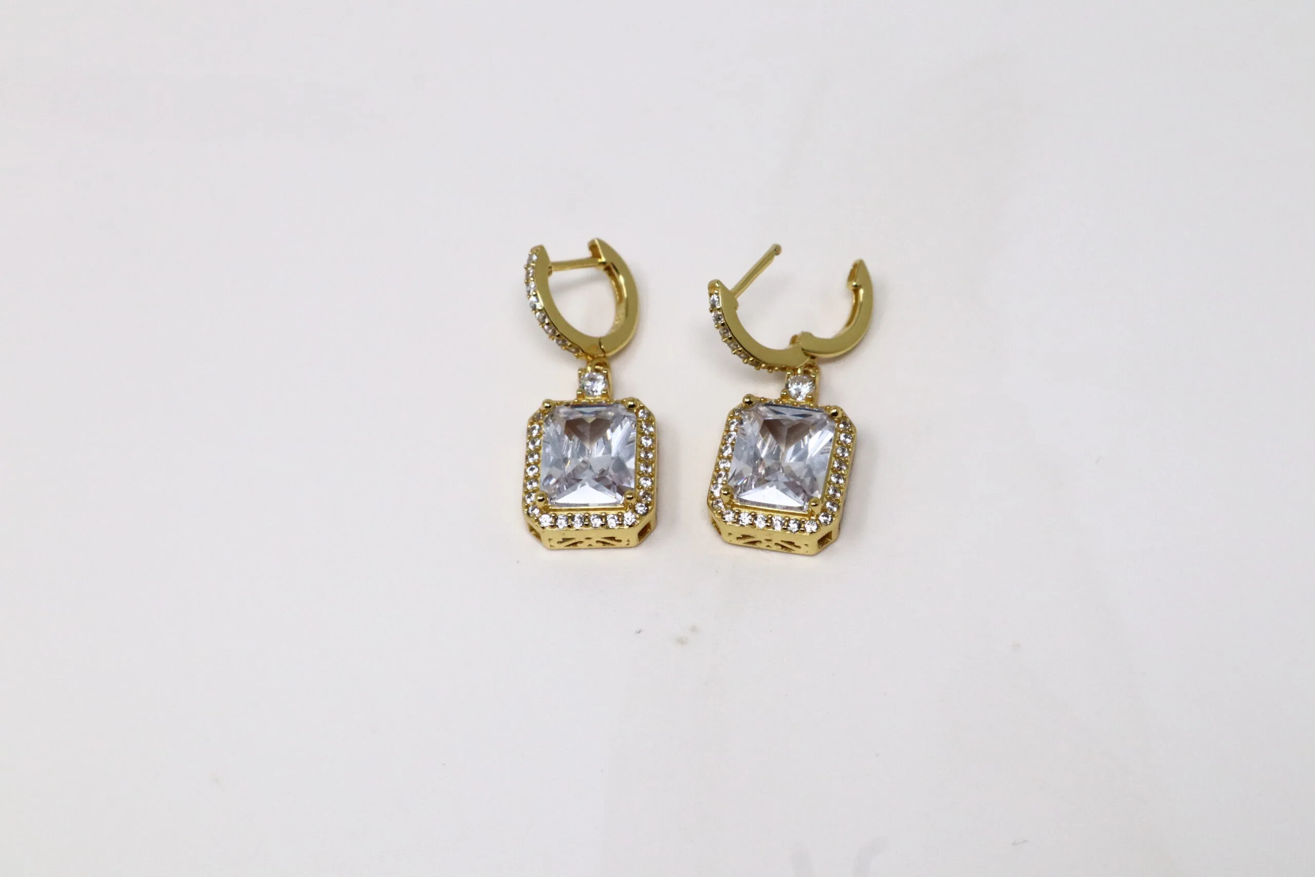 Stunning Gold Plated Hoop Earrings for Women - Trendy Fashion Jewelry